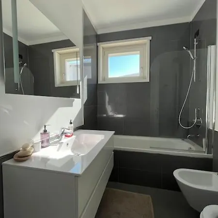 Apartmán Attico Con Terrazza E Idromassaggio *